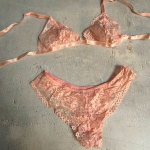 Lace Bra And Panty Set